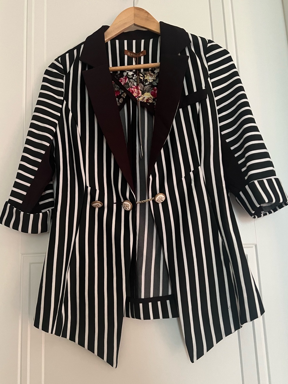 New stripped structured Blazer